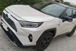 Rav 4 full Hybrid 4x4