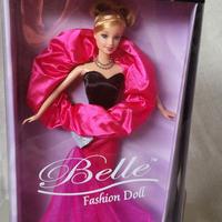 belle bambola tipo Barbie vestito Capucci