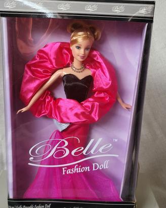 belle bambola tipo Barbie vestito Capucci