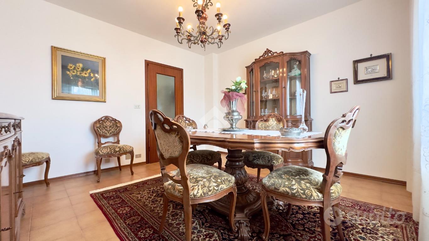 4 LOCALI A NOVI LIGURE - Altro