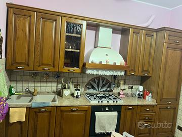 Cucina in legno cigliegio puro