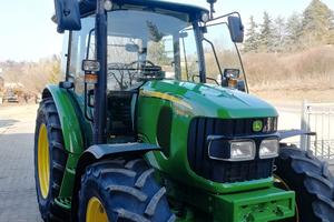 John Deere 5100M   3900h