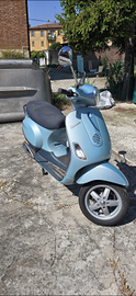 Vespa celeste LX 50