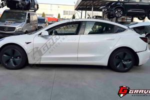 Ricambi usati Tesla Model 3