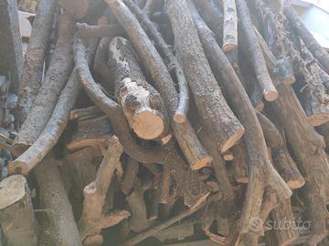 Legna da ardere pronta all'uso