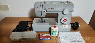 Macchina da cucire Singer Heavy Duty  nuova 