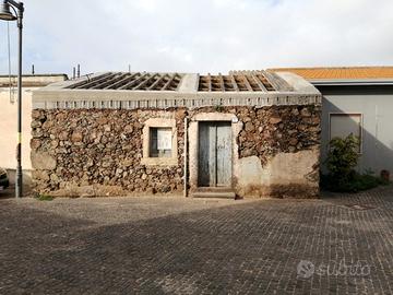 Abitazione indipendente con giardino