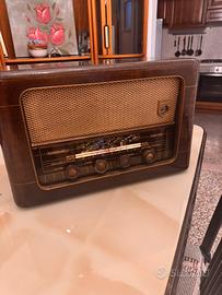 Radio a valvole Radiomarelli