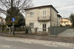 CASA SEMINDIPENDENTE A COPPARO