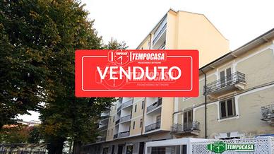 2 LOCALI IN PIAZZA CAVOUR