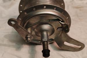 Mozzo ruota posteriore ciclomotore