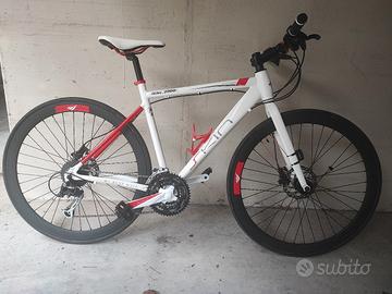 Bici ibrida citybike MBM SKIN