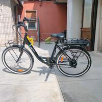 bicicletta elettrica pedalata assistita 