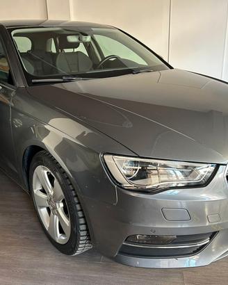 Audi A3 1.6 TDI clean diesel S tronic Ambition