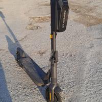 Monopattino  elettrico ninebot g2 max