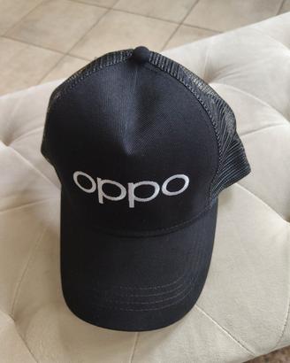 cappello Oppo 