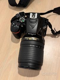 NIKON D5600 con obiettivo 18-140mm