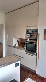 Cucina Euromobil con lavastoviglie