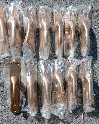 13 maniglie nuove in alluminio dorato per porte