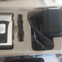 Rasoio da barba a batteria da viaggio