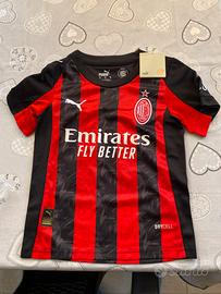 Completo Milan nuova stagione bimbini 105 cm