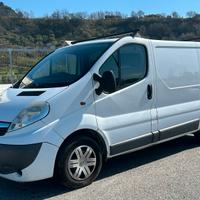 Opel Vivaro 2.0 DTi 120 cv L1 H1 2012