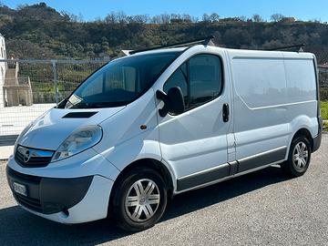 Opel Vivaro 2.0 DTi 120 cv L1 H1 2012
