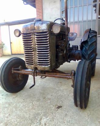 FIAT 25R - Trattore d’epoca restaurato + libretto