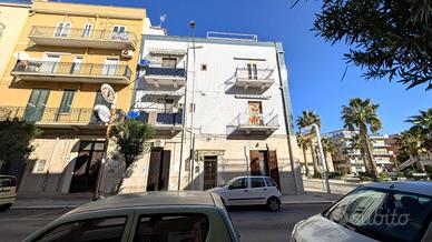 2 LOCALI A MARGHERITA DI SAVOIA