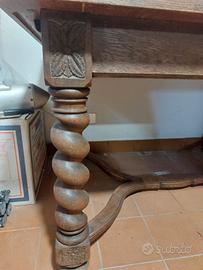 tavolo antico con 4 sedie