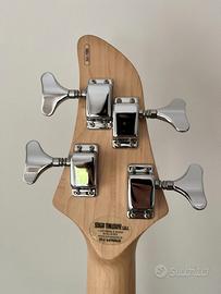 Basso elettrico Yamaha (custodia, accordatore)
