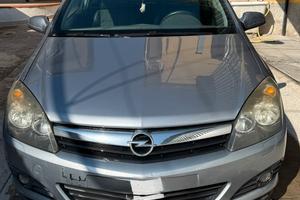Opel astra gtc Cosmo
