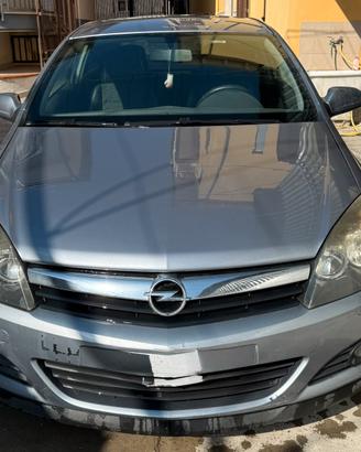 Opel astra gtc Cosmo