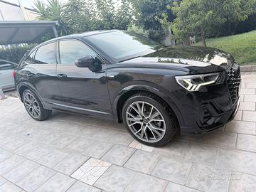 Audi Q3 40 tdi Quattro Sport Back SLine