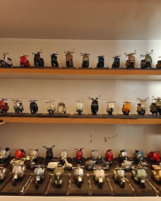 Collezione Modellini Vespa 1:18 - Lotto in Blocco