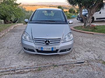 Mercedes A180 Benzina cambio automatico