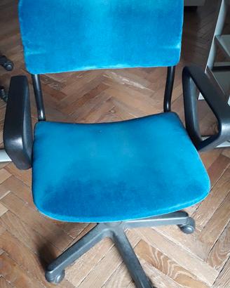 sedia per ufficio  con 5 rotelle ( disp. n2 )