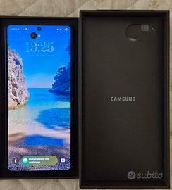 Galaxy Z Flip7 SM-F766 | SM- F766BZK con garanzia
