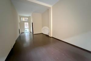 NEGOZIO A COLOGNO AL SERIO