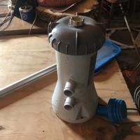 Pompa per piscina e retino