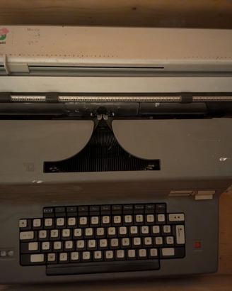 Macchina da scrivere  elettronica Olivetti Editor