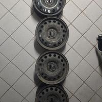 Cerchi in Ferro da 16" 5 fori 7JX16 