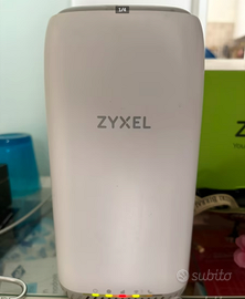 Router 4G LTE-A Pro Zyxel LTE5398-M904
