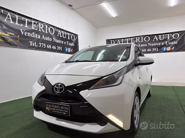 Toyota Aygo 1.0 VVT-i 69 CV 5 porte x-clusiv