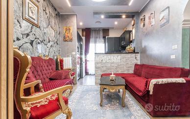 QUADRILOCALE IN ZONA STAZIONE CON BALCONI E CANTIN