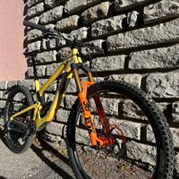 Enduro mtb santa cruz megatower cc