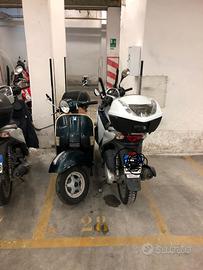 Posti moto condiviso vicinanze Via Ettore Rolli