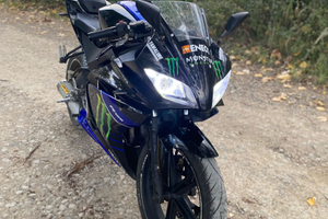 Yamaha yzf r 125 anno 2010