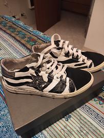 sneaker  per donna  zebrate in pelle e tessuto 
