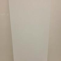 Ripiani in legno laccato bianco